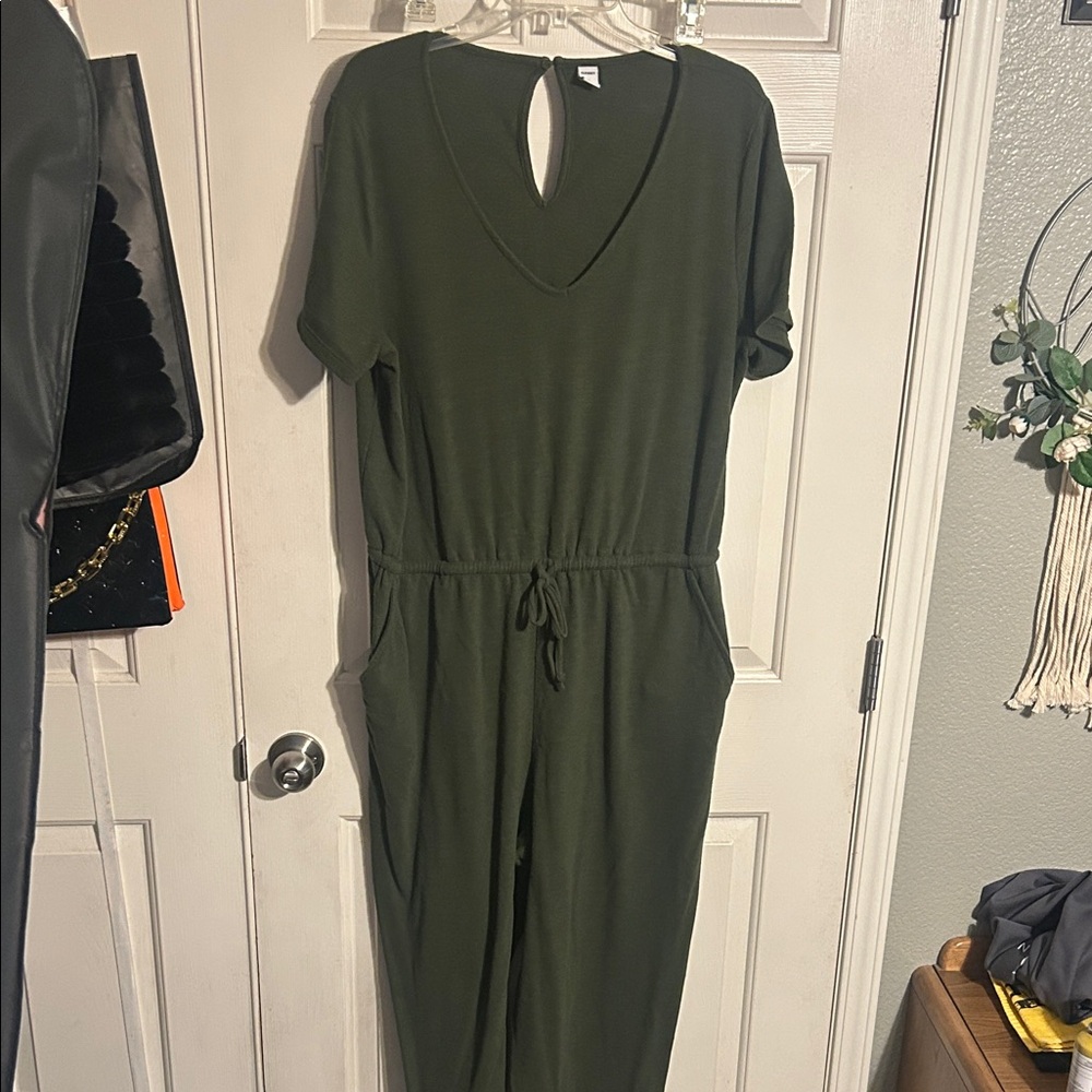 Old Navy Women's Olive Green Short Sleeve Jumpsuit with Drawstring Waist